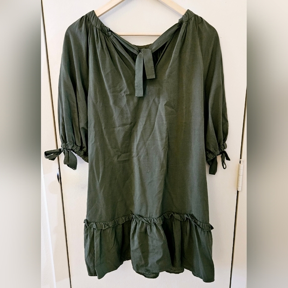 Crosby by Molli Burch, Amelia Dress - Picture 2 of 12